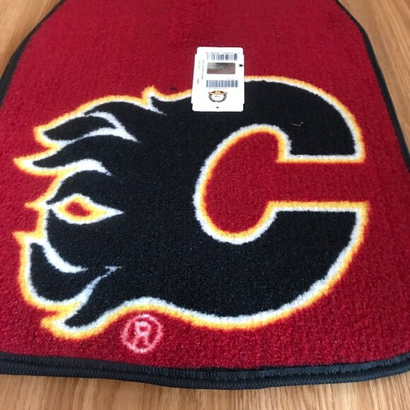 Calgary Flames NHL Car Floor Mat 27.5" x 17.5" Red Black Heavy Carpet 2 Mats - Picture 3 of 7